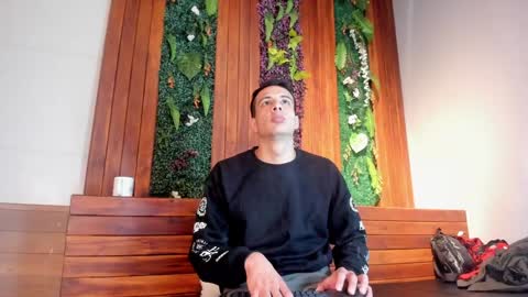 Dustin Sonne online show from December 11, 3:37 am