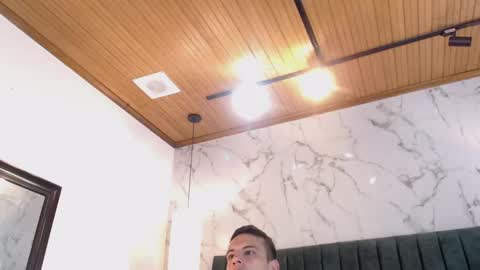 Dustin Sonne online show from December 9, 3:29 am