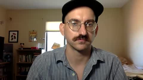 Snapshot of dwdw59 chatting on September 8, 9:25 pm dwdw59 online show from September 8, 9:25 pm