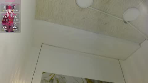 dyla_n18_ online show from September 28, 11:25 pm