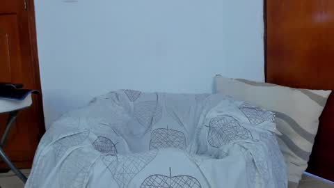 Dylann and Willy online show from December 5, 4:01 pm