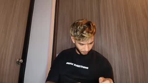 dylanxfun online show from December 21, 4:09 am