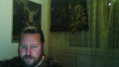 Edward online show from November 19, 7:14 pm