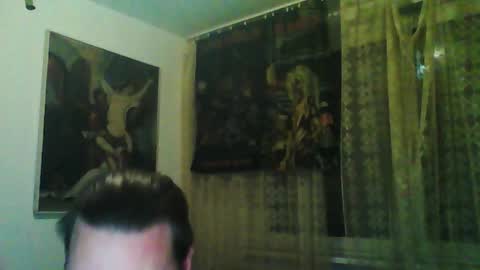 Edward online show from October 30, 6:42 pm