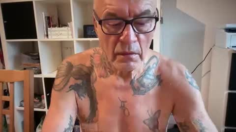 eddelmar online show from February 11, 8:52 am