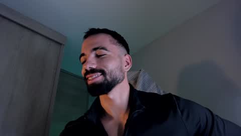 edrick online show from December 7, 10:28 pm