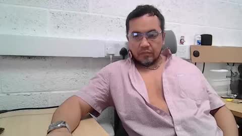 EdM online show from February 5, 2:24 pm