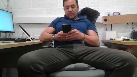 EdM online show from April 13, 8:48 am