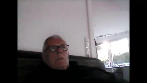 eisbaer1957 online show from April 25, 6:27 pm