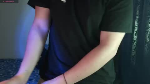 Eithan online show from March 3, 9:43 pm