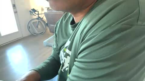 eldongue2024 online show from December 15, 7:00 pm