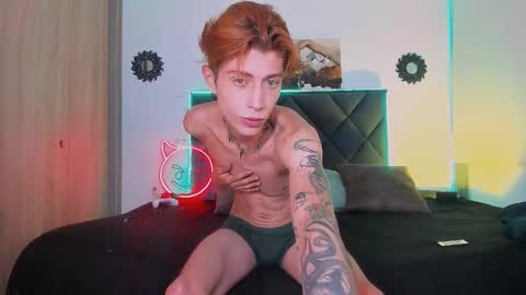 Snapshot of eliann_adam chatting on March 6, 7:36 am eliann_adam online show from March 6, 7:36 am