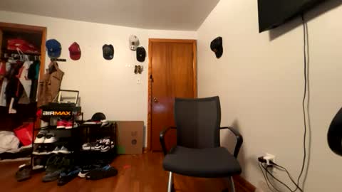 eliasperez521 online show from March 22, 11:43 pm