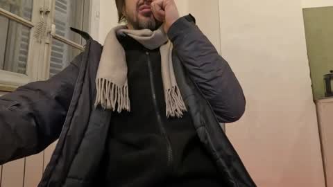 emile013 online show from January 5, 5:27 pm