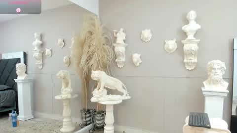 Emilio online show from November 14, 11:33 am