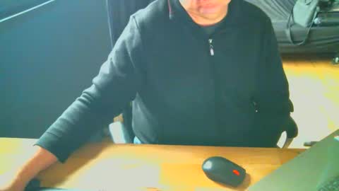 Emjea online show from January 14, 10:53 am