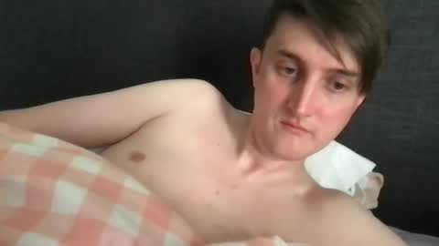 emotionalmotionsickness online show from January 8, 1:00 am