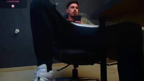 EnzoRace online show from October 6, 6:51 am