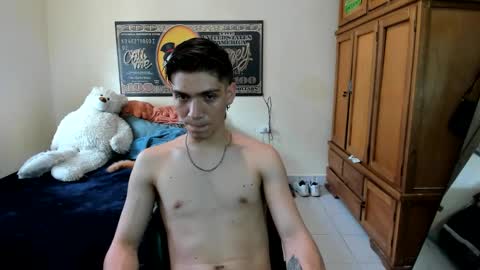 erick_de_rossee online show from May 27, 8:39 pm