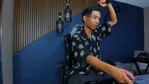 Erick online show from February 25, 4:35 am