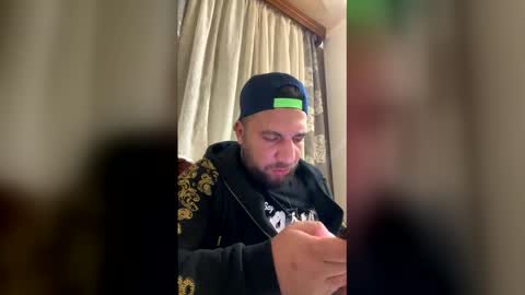 erik199195 online show from May 26, 7:10 pm
