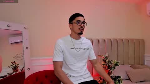 eros_becker_ online show from April 14, 3:06 am