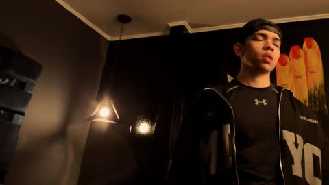 Eryon online show from November 18, 11:14 am