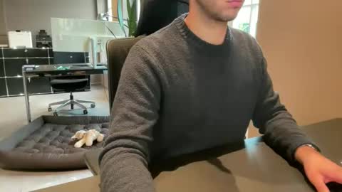 Snapshot of eskp chatting on October 14, 8:32 am eskp online show from October 14, 8:32 am