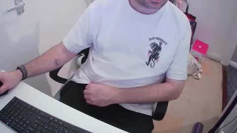 Snapshot of essex_wild chatting on January 6, 9:43 pm Morph online show from January 6, 9:43 pm