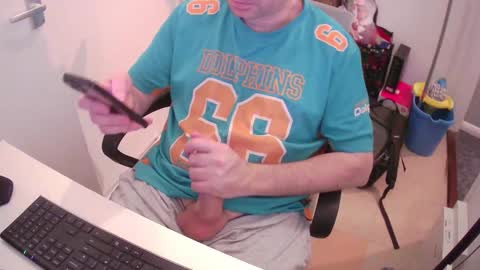 Snapshot of essex_wild chatting on February 19, 9:14 pm Morph online show from February 19, 9:14 pm