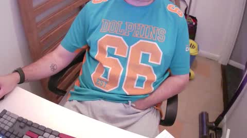 Snapshot of essex_wild chatting on October 4, 8:35 pm Morph online show from October 4, 8:35 pm