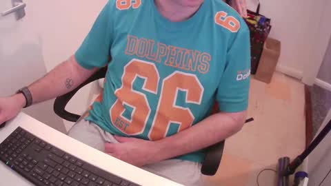 Snapshot of essex_wild chatting on January 1, 9:20 pm Morph online show from January 1, 9:20 pm