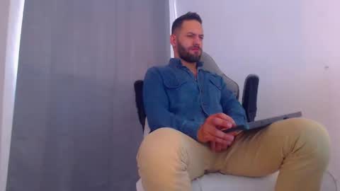 esteban online show from December 26, 5:51 pm