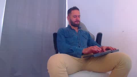 esteban online show from December 28, 3:27 pm