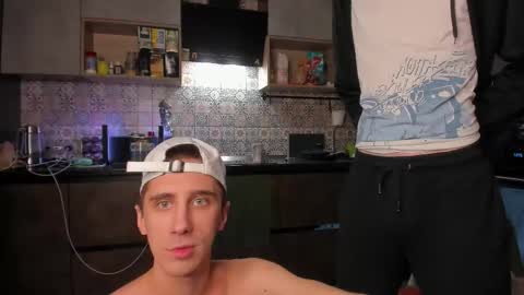 LOUIS online show from February 22, 8:54 pm