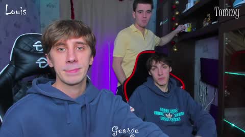 Snapshot of esthetics_boys chatting on January 5, 7:07 pm LOUIS online show from January 5, 7:07 pm