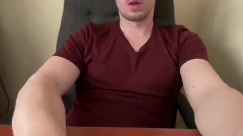 Tom online show from May 5, 5:24 pm
