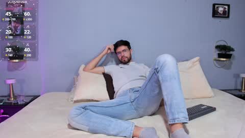 ADAM TAYLOR  ETHAN CAMBAL INDEPENDENT MODELS online show from January 21, 12:46 am