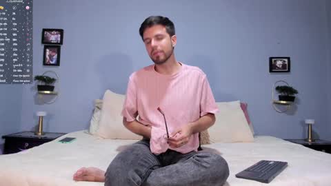 ADAM TAYLOR  ETHAN CAMBAL INDEPENDENT MODELS online show from January 3, 8:22 pm