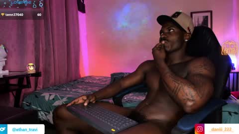 ethan travis online show from April 6, 4:46 am