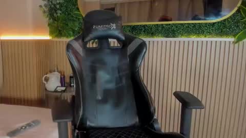 ethanlowell online show from February 28, 5:28 am