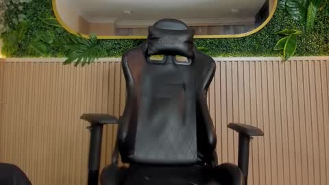 ethanlowell online show from January 18, 4:03 am