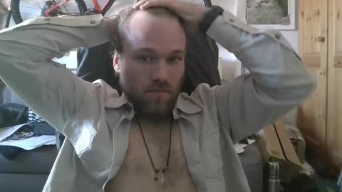 Han online show from March 13, 11:51 am