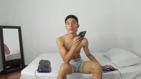 Evans collins24 online show from January 29, 10:11 pm