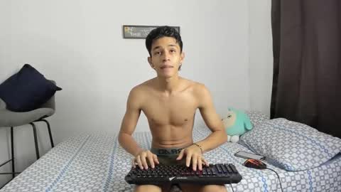 Evans collins24 online show from March 1, 8:42 pm