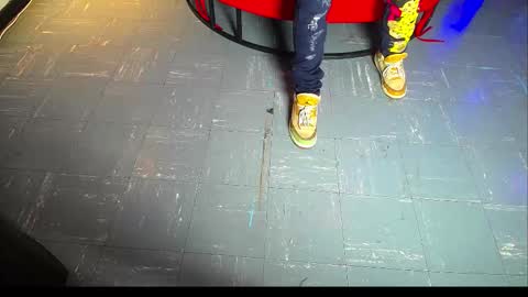 extrangers online show from February 22, 12:06 pm