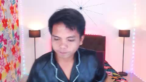 JOHNDAVE online show from February 19, 7:10 pm