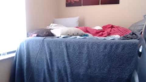 eyeswall0w online show from March 22, 3:50 pm