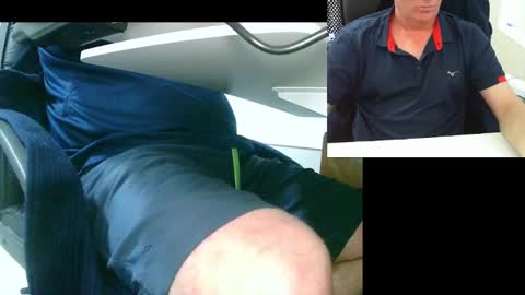 Snapshot of ezondi1 chatting on January 22, 11:21 pm EZONDI online show from January 22, 11:21 pm