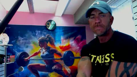 fabxxxl online show from September 25, 11:42 am